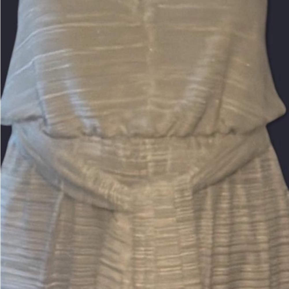 Boutique Elegant Cream Satin Ribbed Halter Jumpsuit - Picture 6 of 10